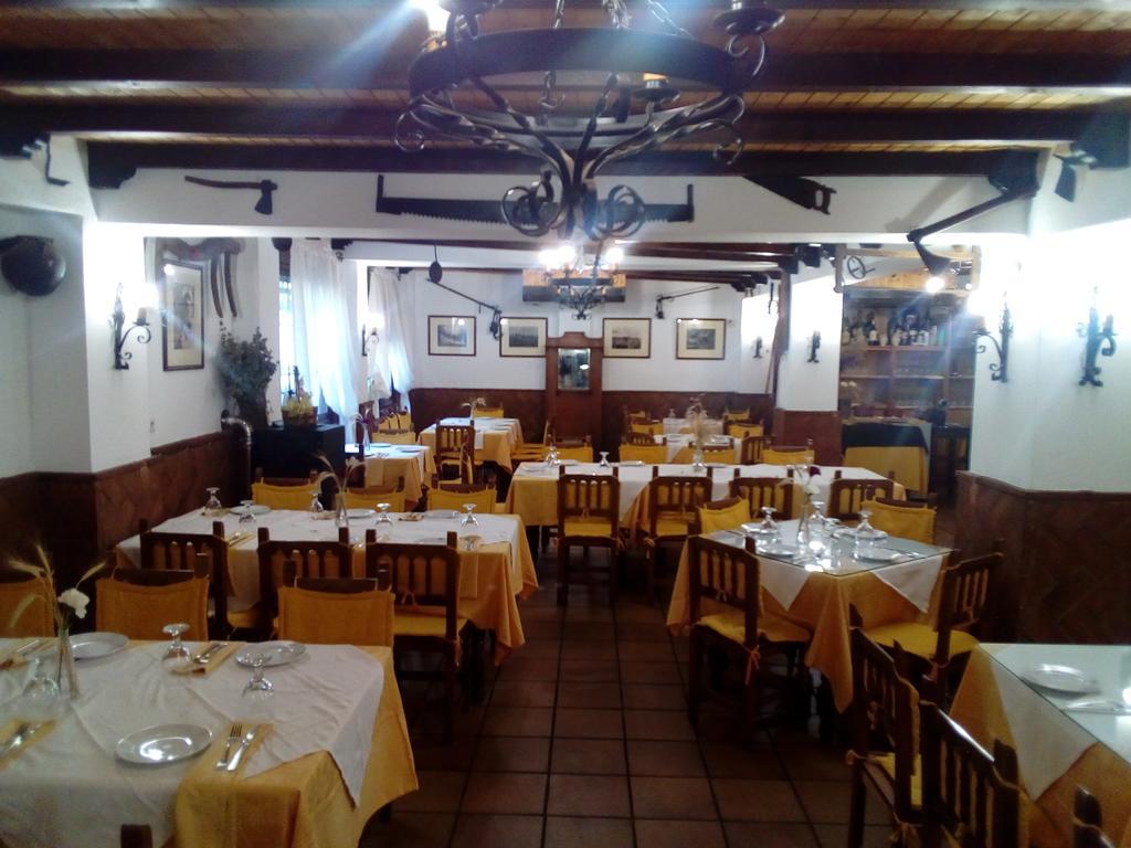 Hotel Restaurante Calderon Arcos de la Frontera Exterior photo